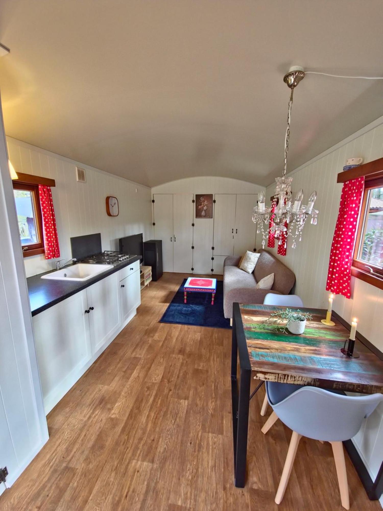 Pipowagen Met Prive Hot Tub Villa Lanaken Dış mekan fotoğraf